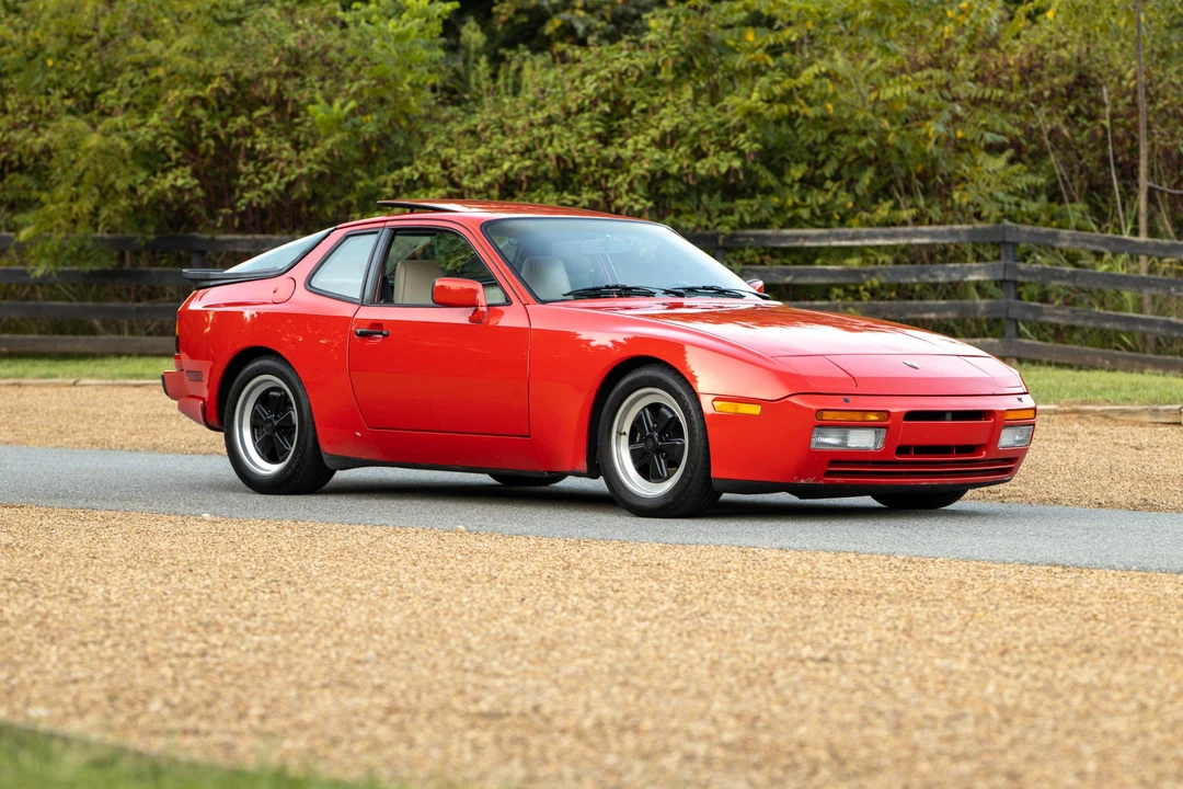 1986 Porsche 944 Turbo - Image 2 of 31