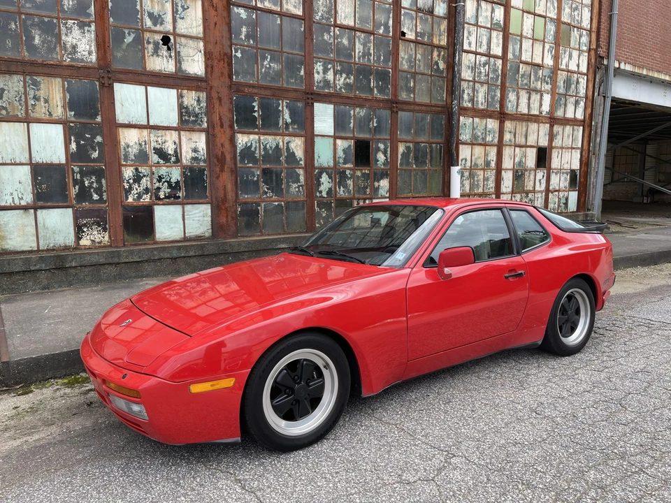 1986 Porsche 944 Turbo - Image 14 of 31