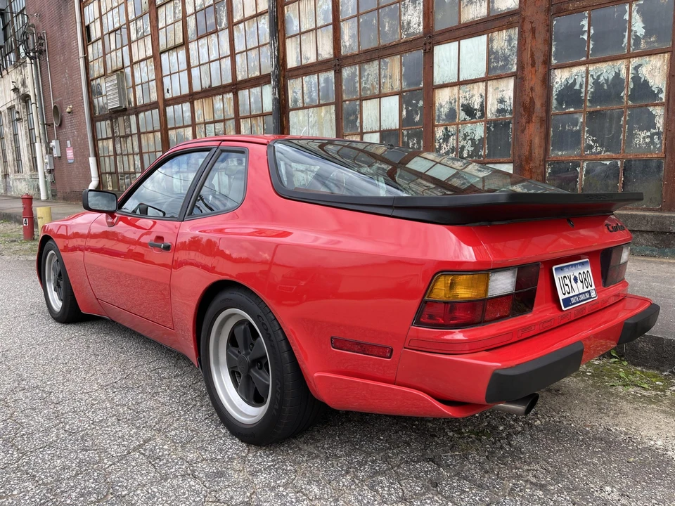 1986 Porsche 944 Turbo - Image 8 of 31