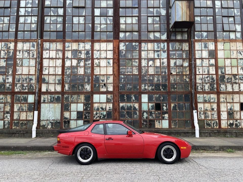 1986 Porsche 944 Turbo - Image 5 of 31