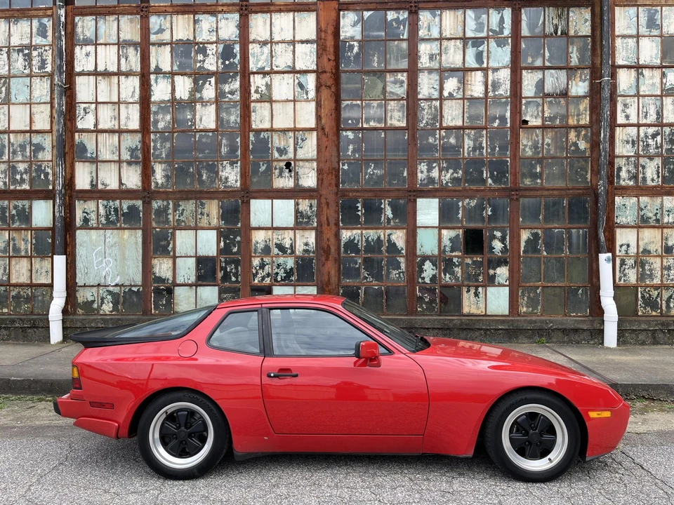 1986 Porsche 944 Turbo - Image 4 of 31