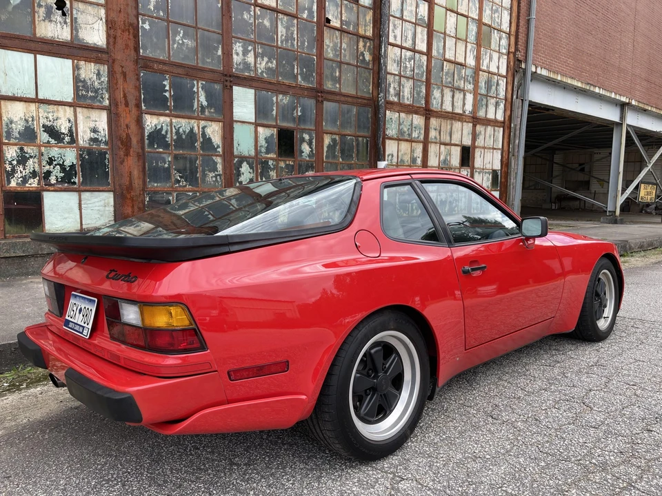 1986 Porsche 944 Turbo - Image 7 of 31