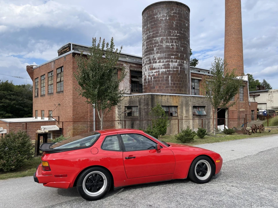 1986 Porsche 944 Turbo - Image 29 of 31