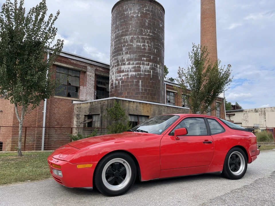 1986 Porsche 944 Turbo - Image 26 of 31