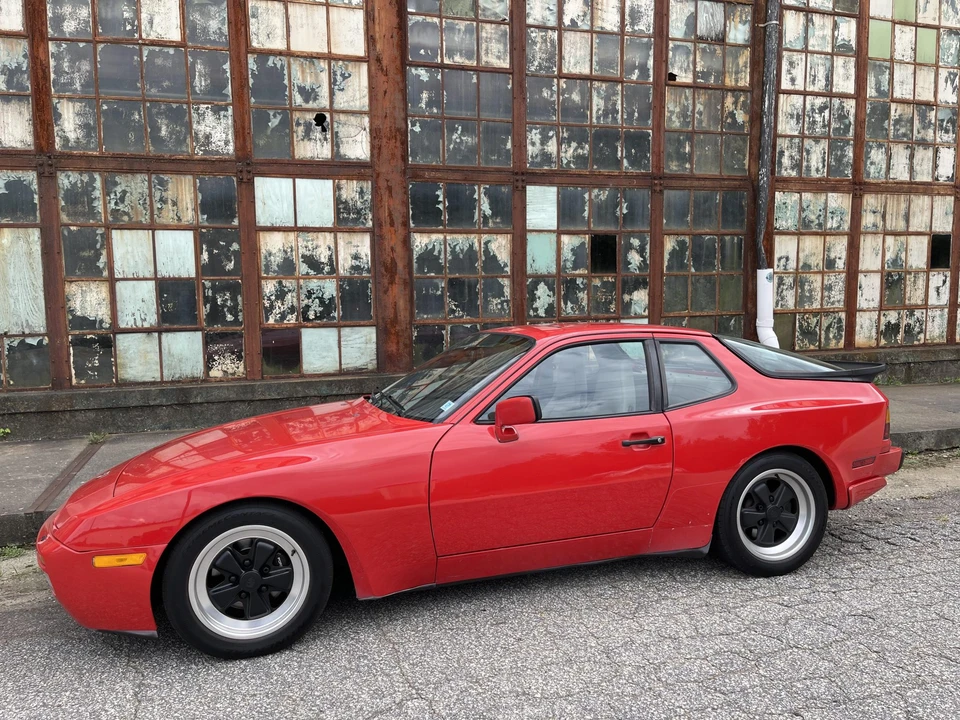 1986 Porsche 944 Turbo - Image 13 of 31