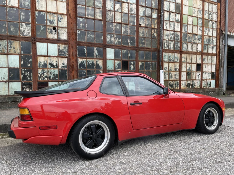 1986 Porsche 944 Turbo - Image 6 of 31