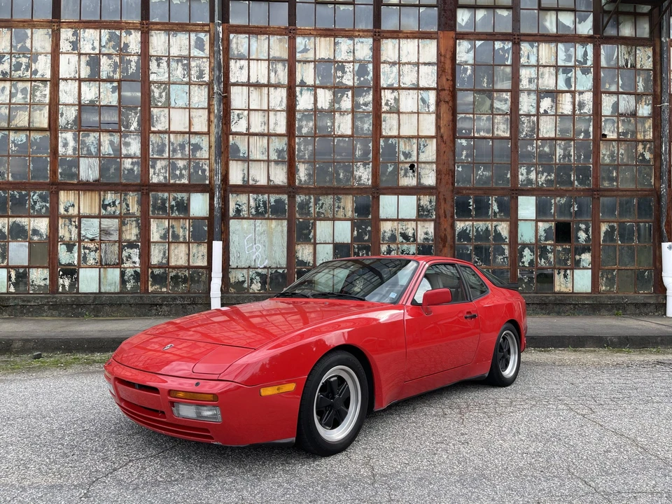 1986 Porsche 944 Turbo - Image 17 of 31