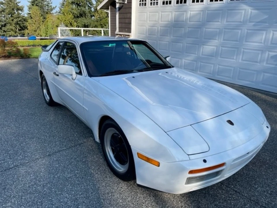 1986 Porsche 944 Turbo - Image 10 of 31