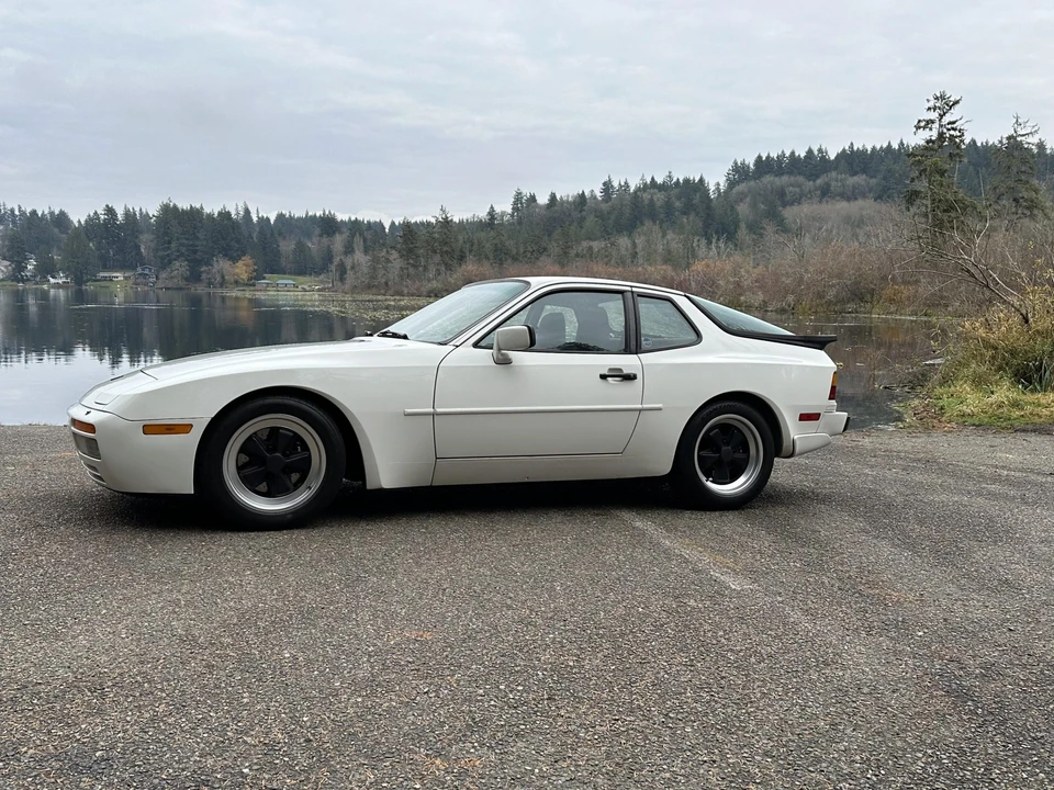 1986 Porsche 944 Turbo - Image 20 of 31