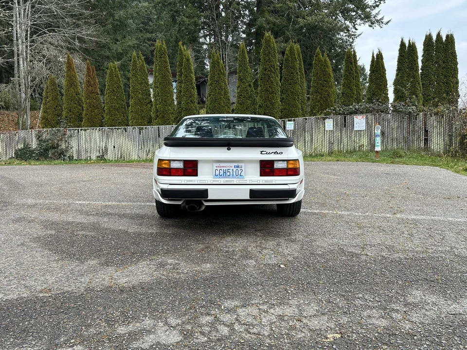 1986 Porsche 944 Turbo - Image 27 of 31