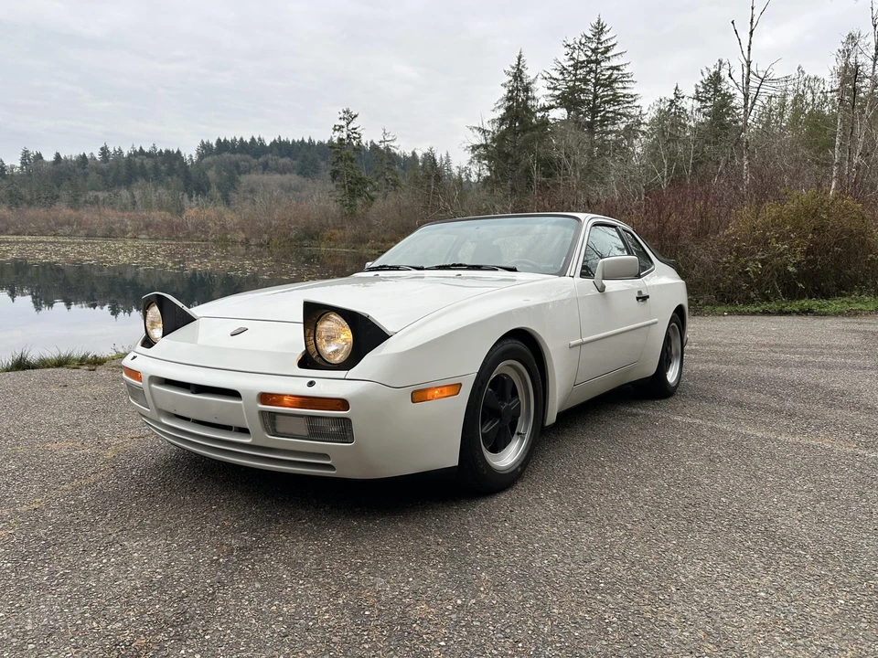 1986 Porsche 944 Turbo - Image 17 of 31
