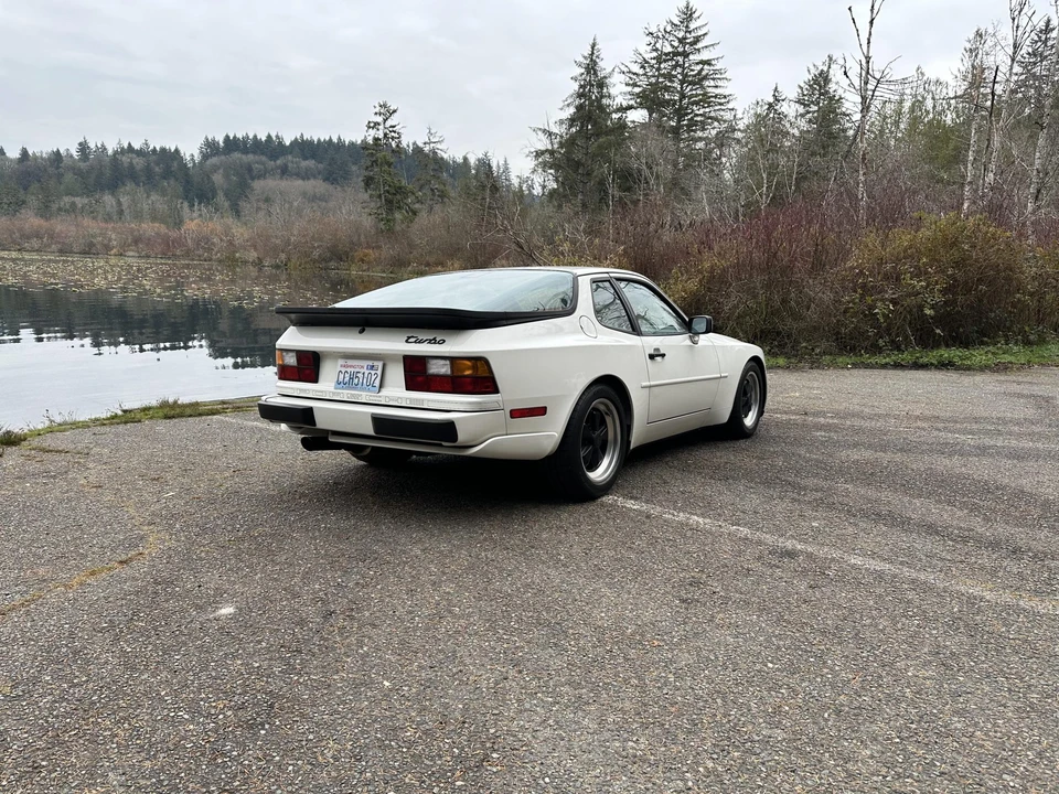 1986 Porsche 944 Turbo - Image 28 of 31