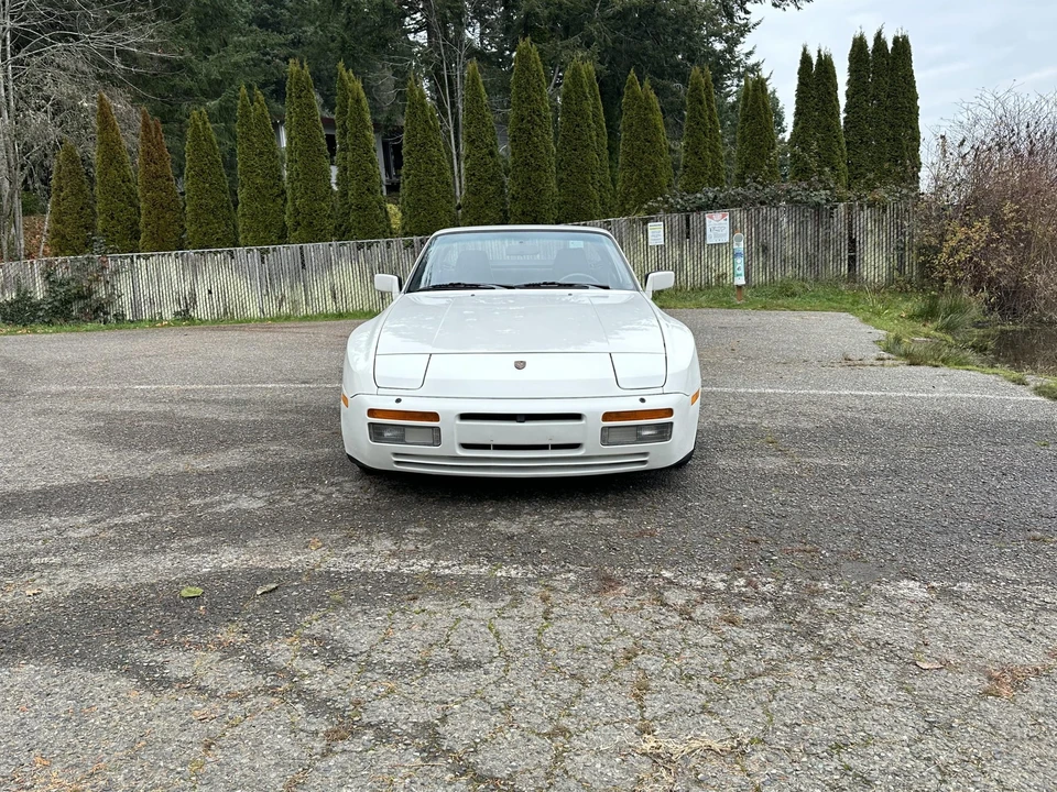 1986 Porsche 944 Turbo - Image 11 of 31