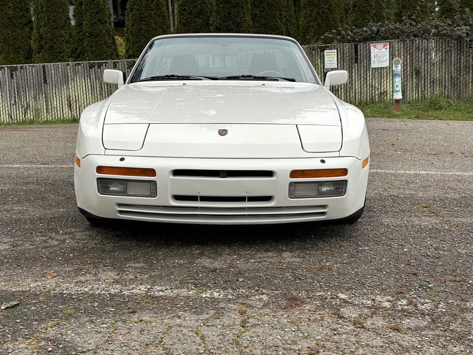 1986 Porsche 944 Turbo - Image 13 of 31
