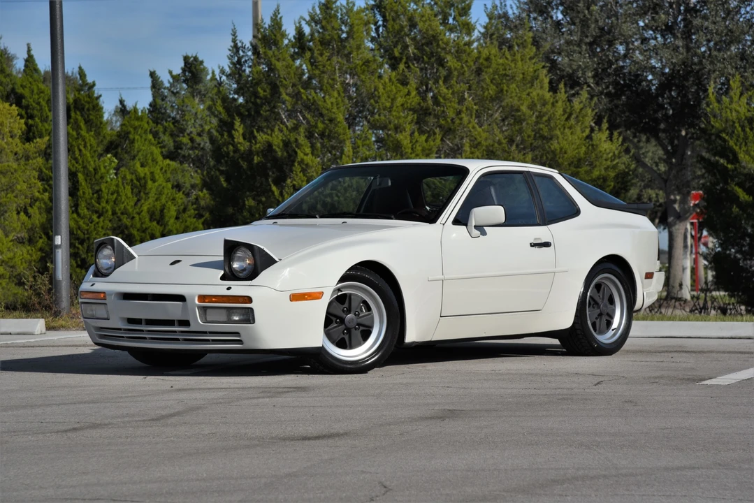 1986 Porsche 944 Turbo - Image 3 of 31
