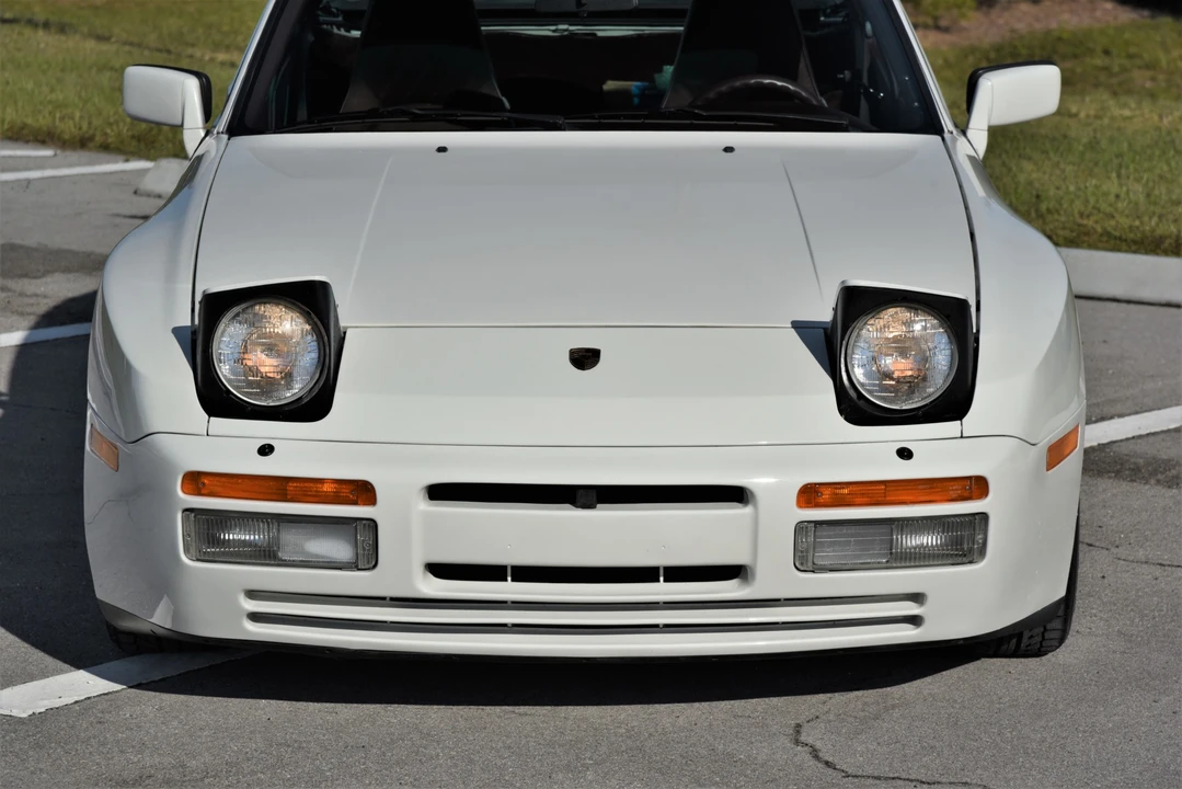 1986 Porsche 944 Turbo - Image 17 of 31