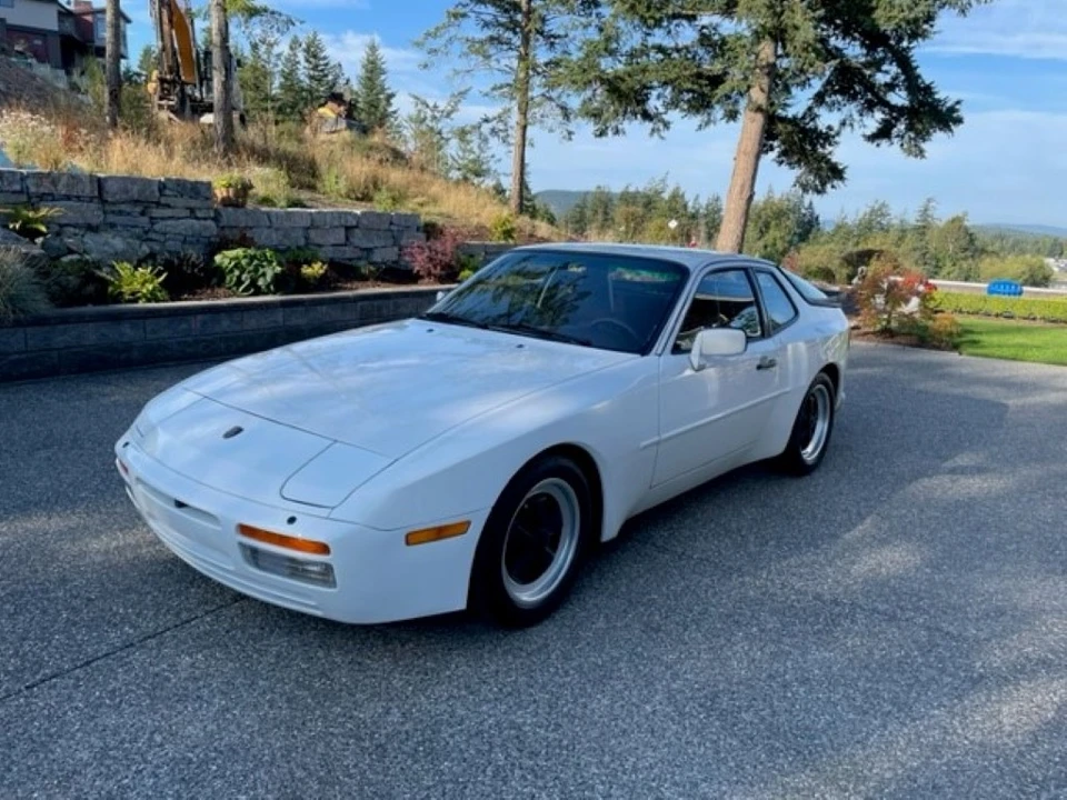 1986 Porsche 944 Turbo - Image 4 of 31