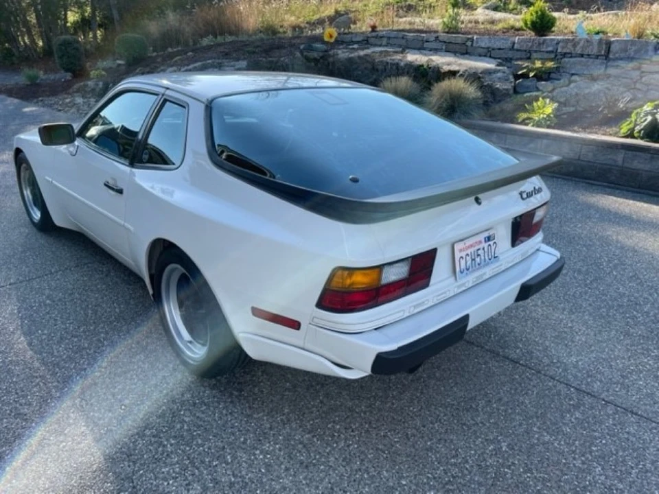1986 Porsche 944 Turbo - Image 7 of 31