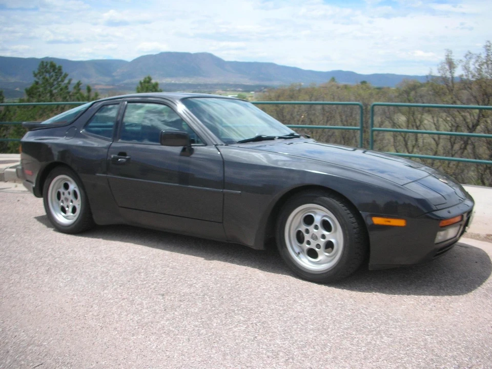 1986 Porsche 944 Turbo - Image 7 of 31