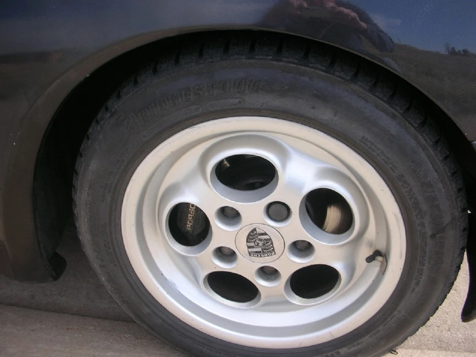 1986 Porsche 944 Turbo - Image 24 of 31