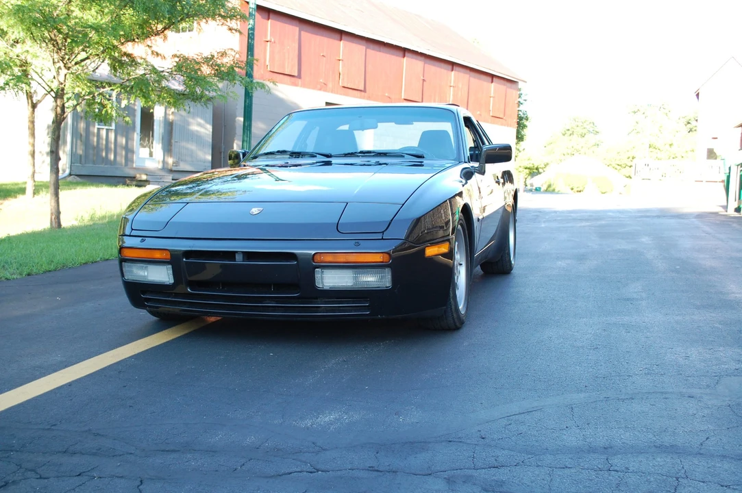 1986 Porsche 944 Turbo - Image 4 of 31