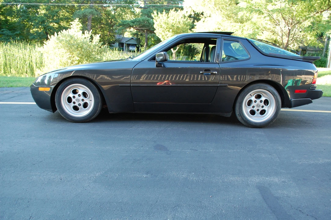 1986 Porsche 944 Turbo - Image 14 of 31