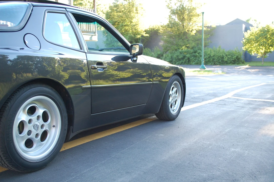 1986 Porsche 944 Turbo - Image 24 of 31