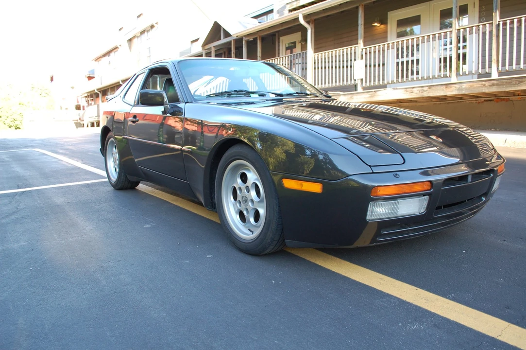 1986 Porsche 944 Turbo - Image 7 of 31