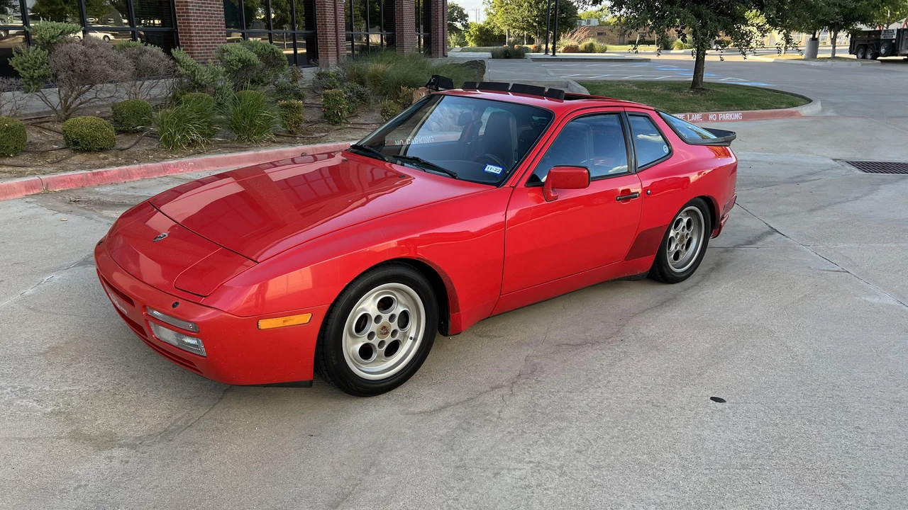 1986 Porsche 944 Turbo - Image 9 of 31