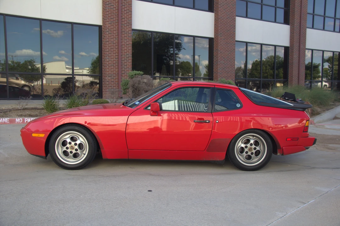 1986 Porsche 944 Turbo - Image 14 of 31