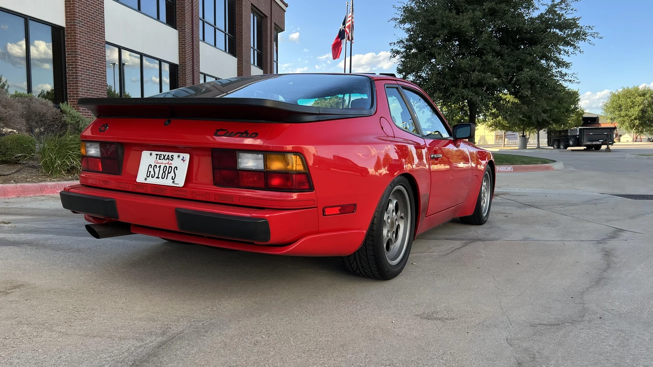 1986 Porsche 944 Turbo - Image 18 of 31