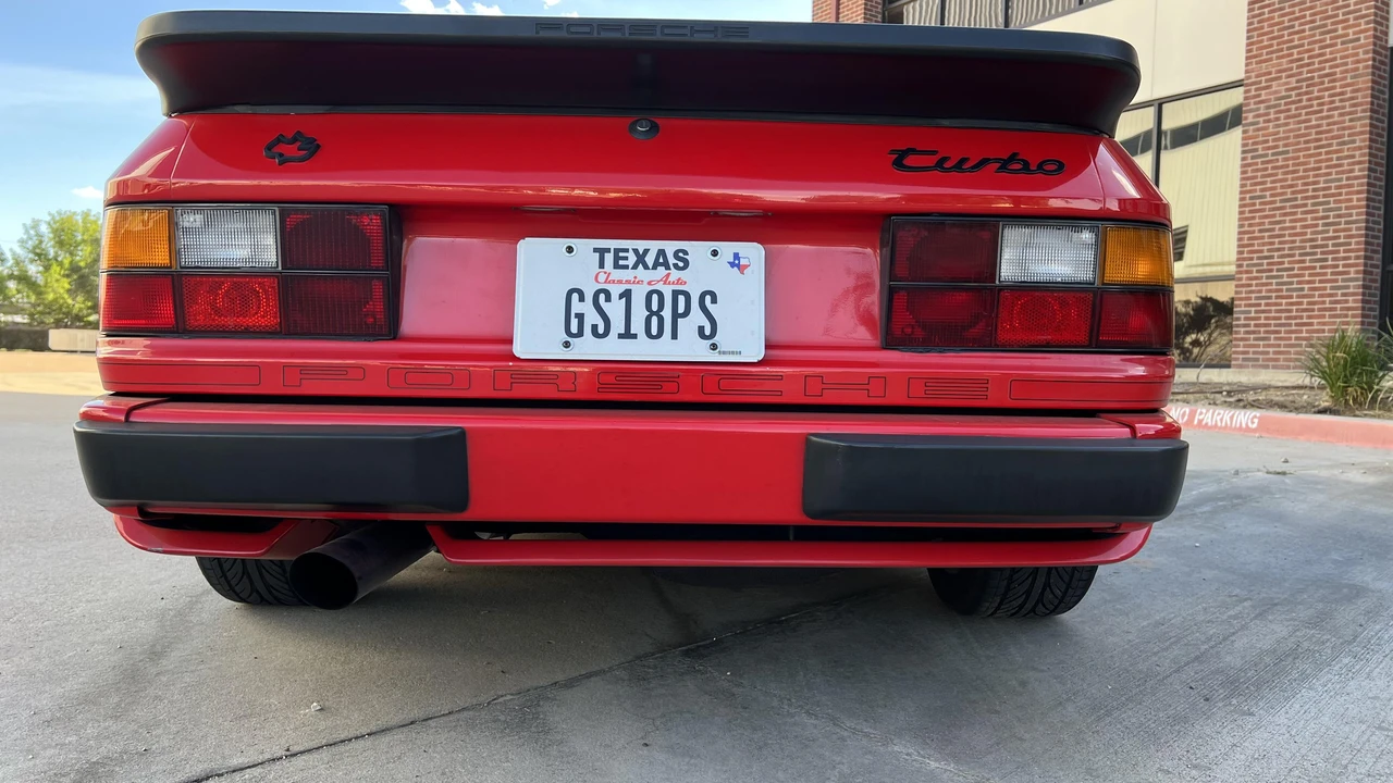 1986 Porsche 944 Turbo - Image 16 of 31