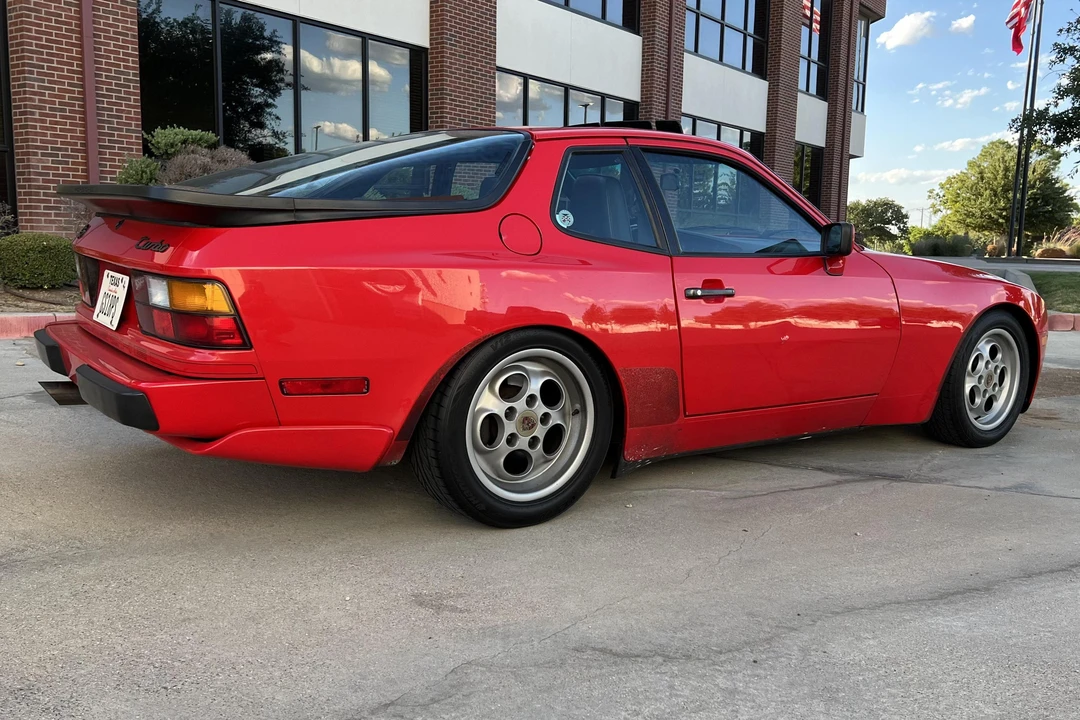 1986 Porsche 944 Turbo - Image 3 of 31