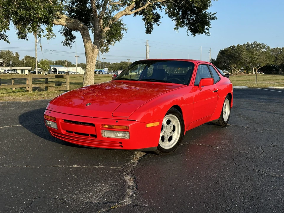 1986 Porsche 944 Turbo - Image 9 of 31
