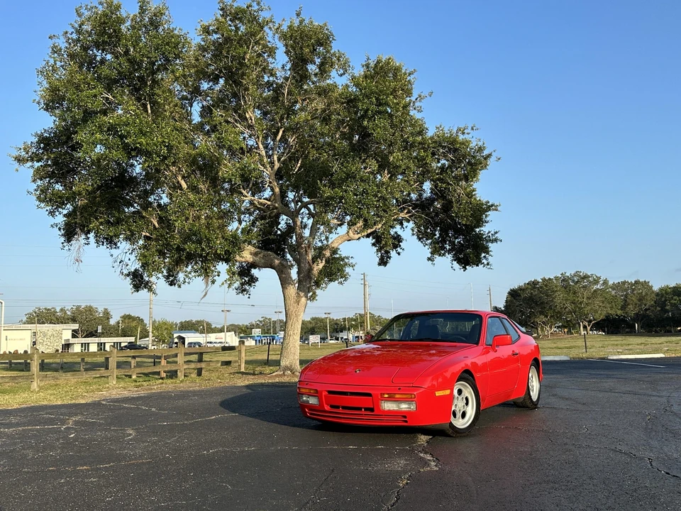 1986 Porsche 944 Turbo - Image 4 of 31