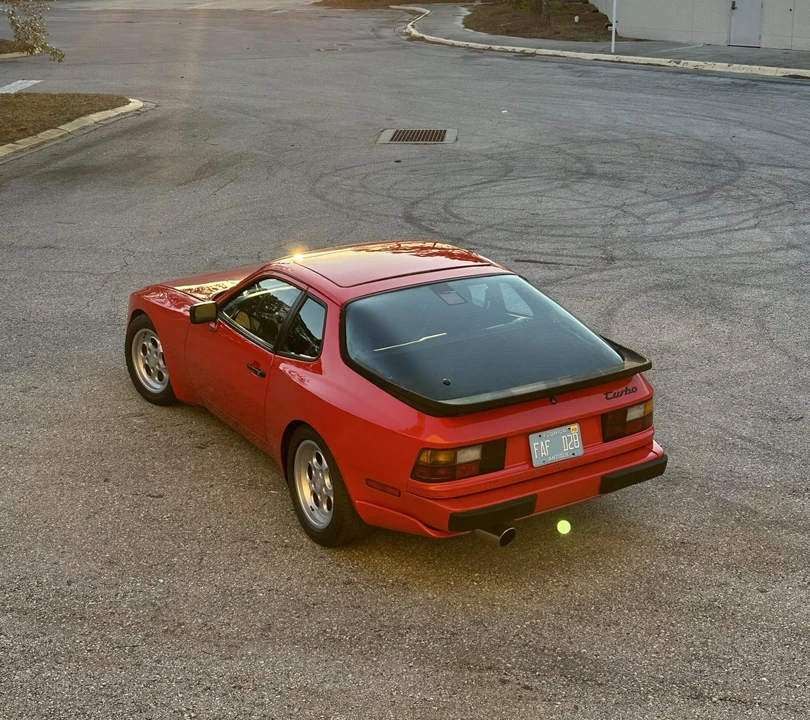 1986 Porsche 944 Turbo - Image 10 of 31