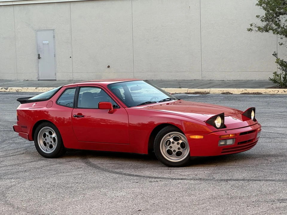 1986 Porsche 944 Turbo - Image 19 of 31