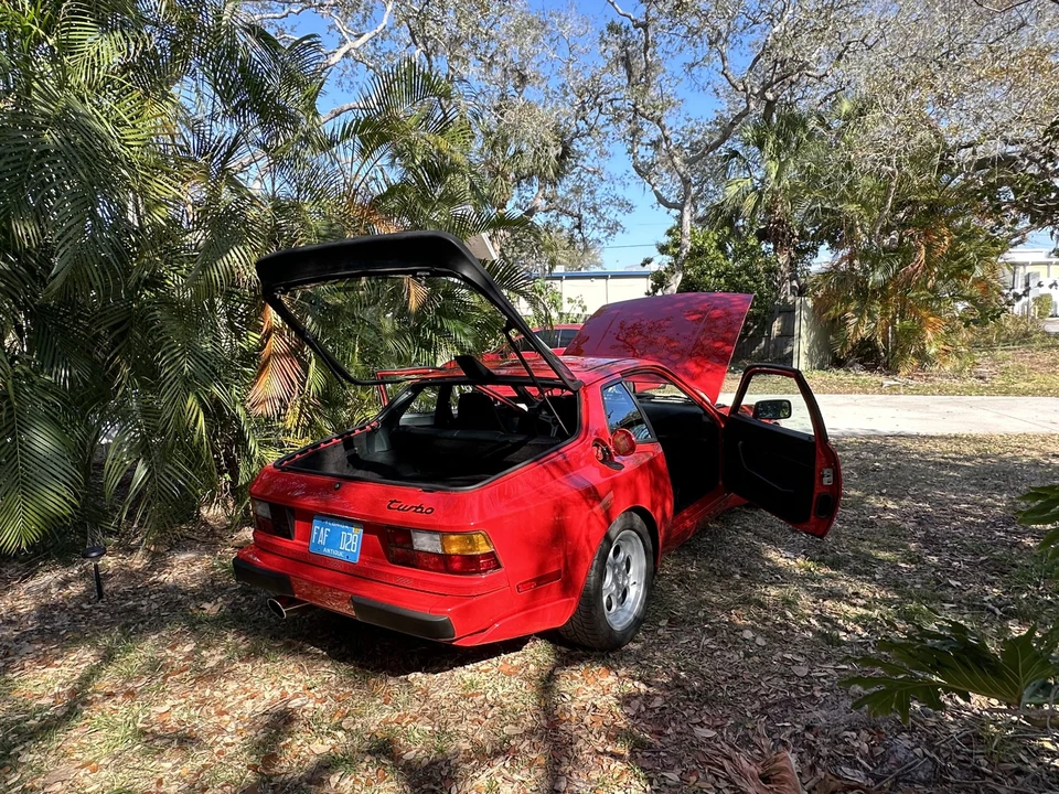 1986 Porsche 944 Turbo - Image 28 of 31