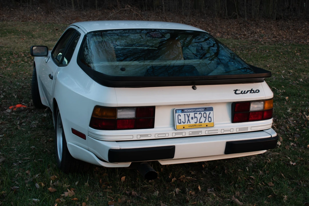 1986 Porsche 944 Turbo - Image 7 of 31