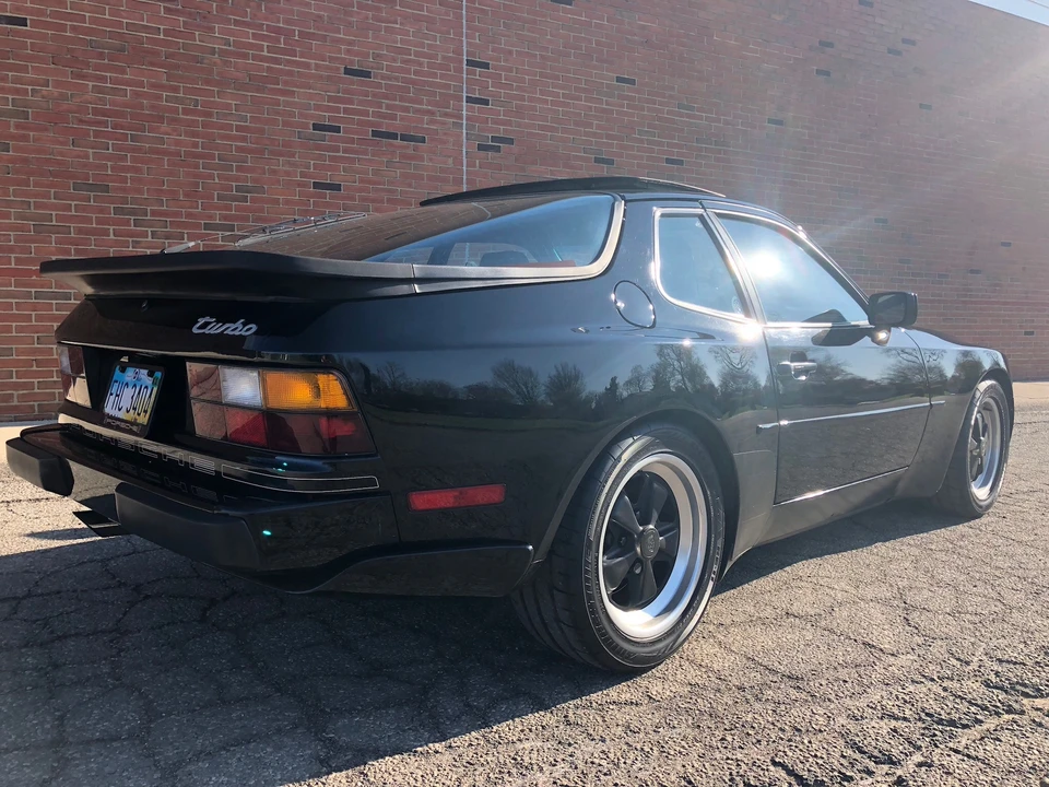 1986 Porsche 944 Turbo - Image 3 of 31