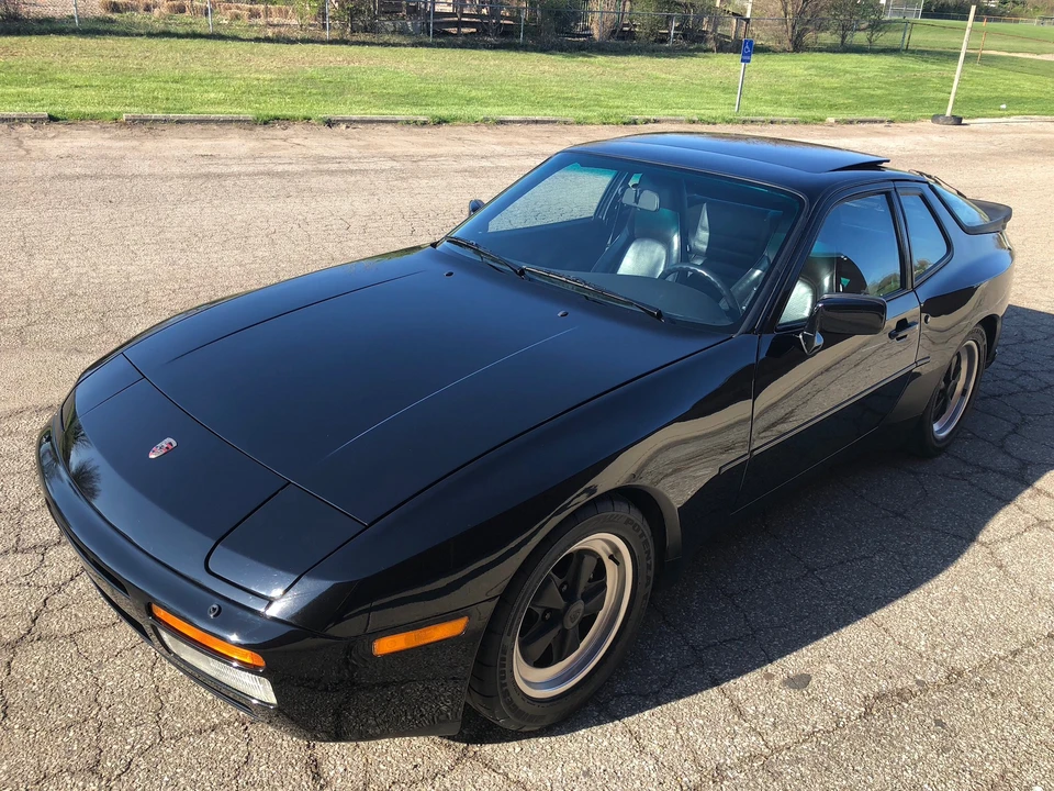 1986 Porsche 944 Turbo - Image 13 of 31