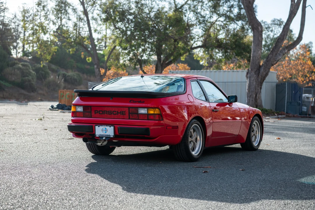 1986 Porsche 944 Turbo - Image 10 of 31