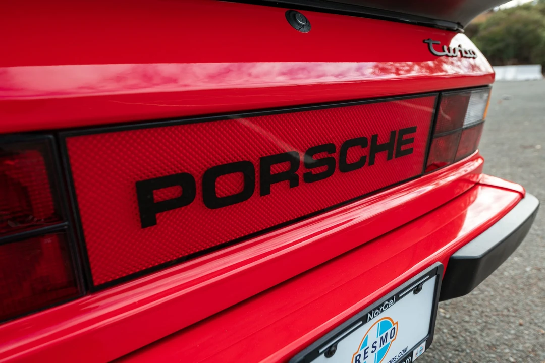 1986 Porsche 944 Turbo - Image 25 of 31