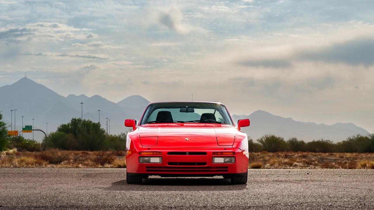 1986 Porsche 944 Turbo - Image 10 of 31