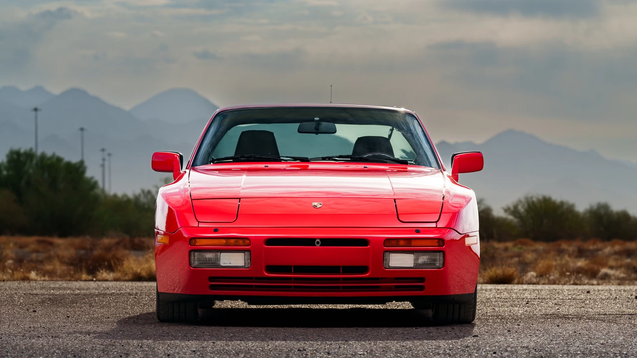1986 Porsche 944 Turbo - Image 11 of 31