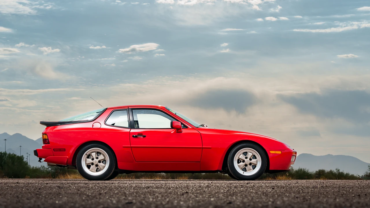 1986 Porsche 944 Turbo - Image 16 of 31