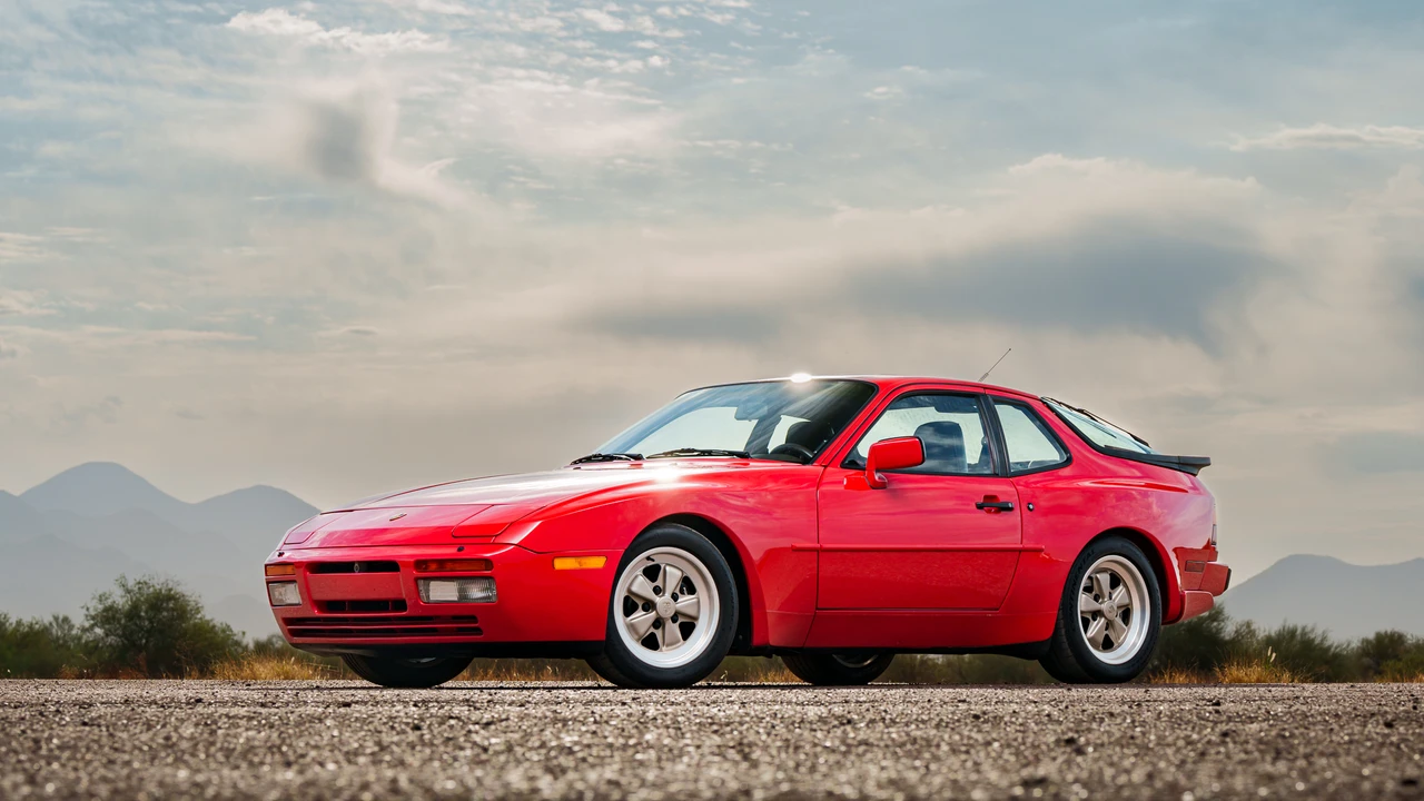 1986 Porsche 944 Turbo - Image 9 of 31