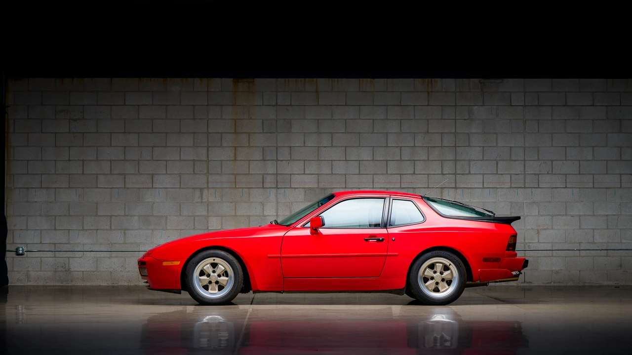 1986 Porsche 944 Turbo - Image 25 of 31