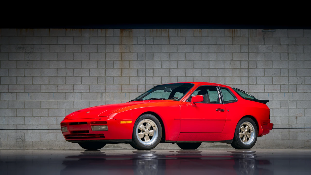 1986 Porsche 944 Turbo - Image 24 of 31
