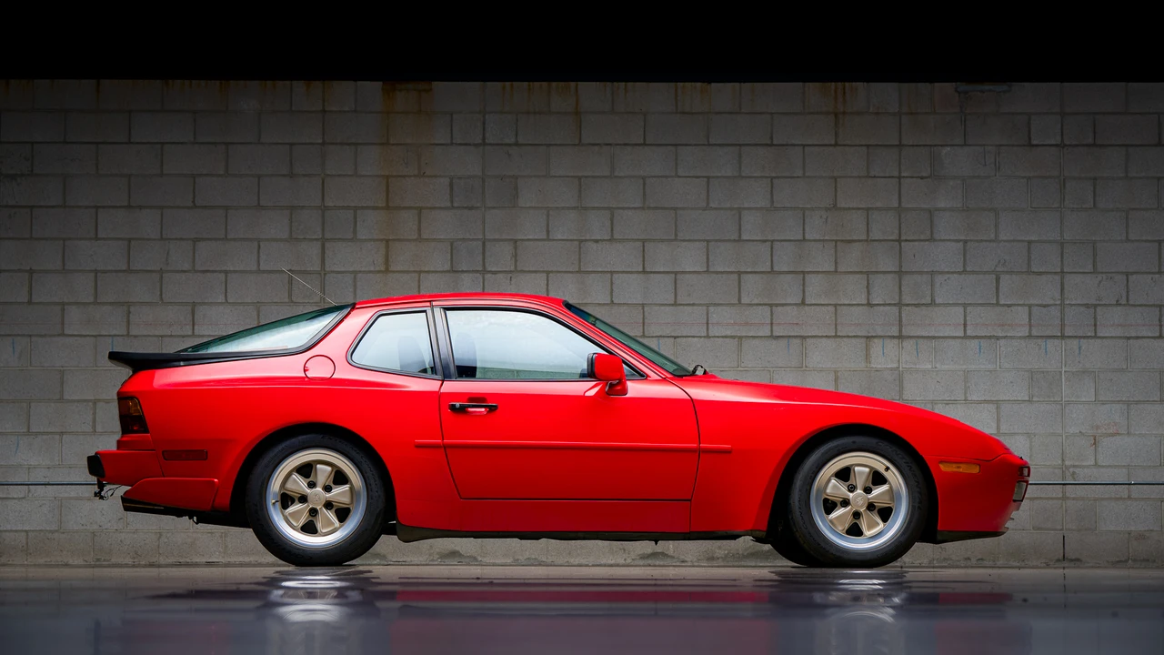 1986 Porsche 944 Turbo - Image 27 of 31